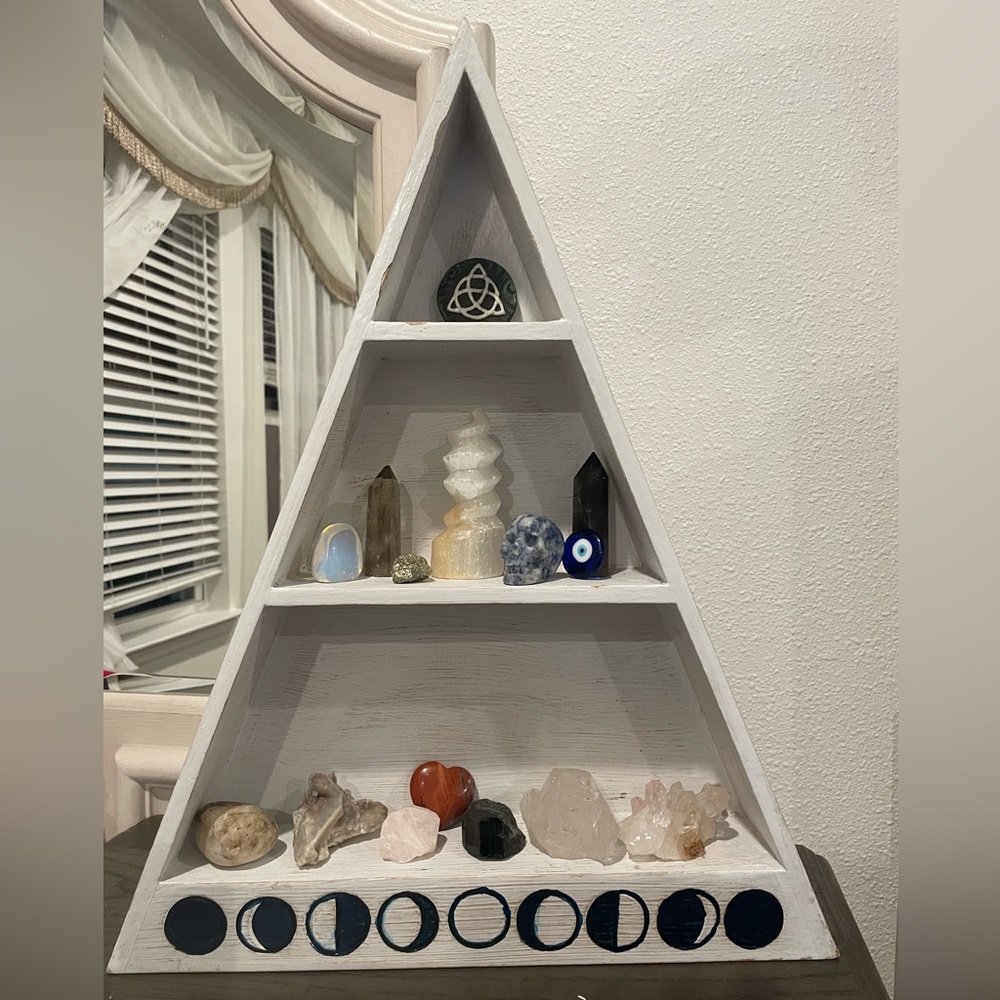🌙 ✨ White Moon Triangular Shelf with Spiritual healing Crystals ☯️